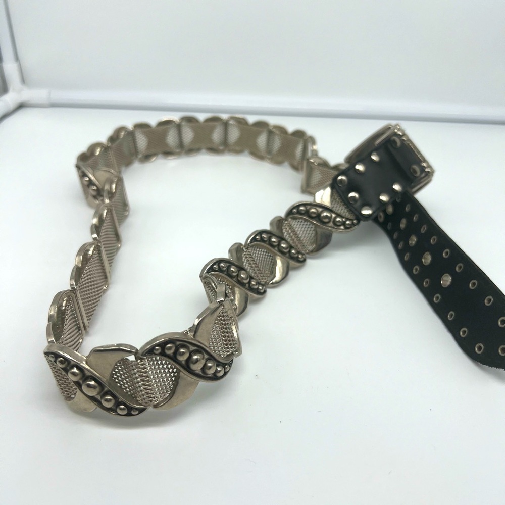EUC Vintage Heavy Metal Biker Silver Studded Genuine Leather Black Belt sz 34